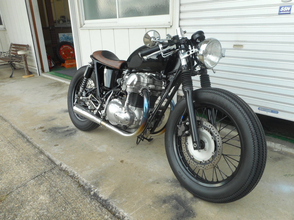 ミナミモーターサイクル MINAMI MOTORCYCLEのカフェレーサーショップ紹介 東京都目黒区 – CUSTOM FRONTカスタムフロントCUSTOM FRONT