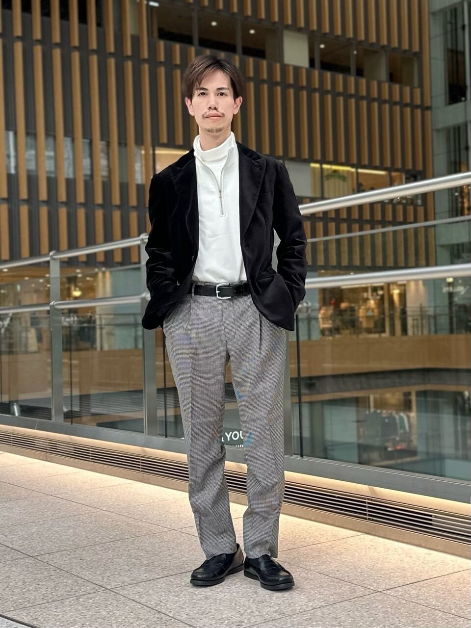 夏のメンズオフィスカジュアルを徹底解説！着こなしのコツからおすすめアイテムまで紹介！はるやま公式通販