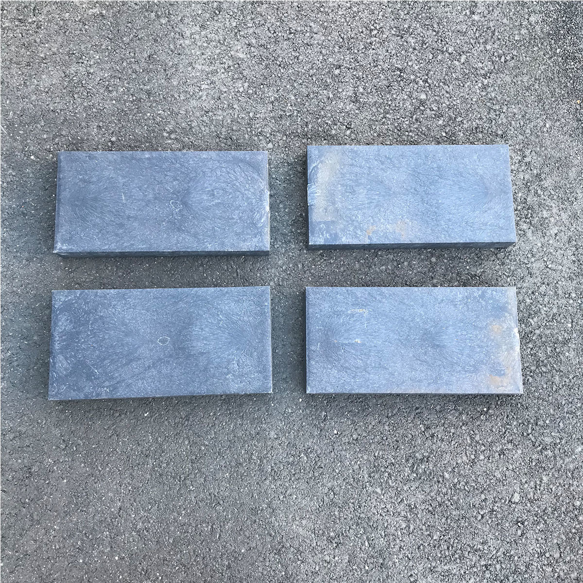 物置の下にブロックが必要な理由とは久留米オフィスづくり.com