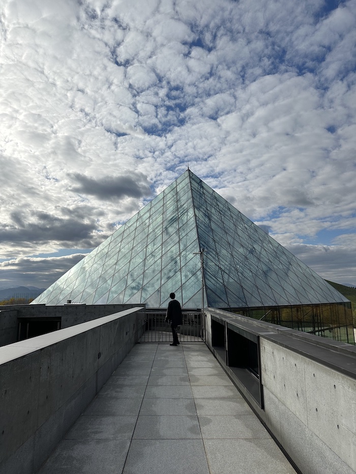 旅行 北海道の旅㊵～ガラスのピラミッドがある「モエレ沼公園」 - RKの備忘録