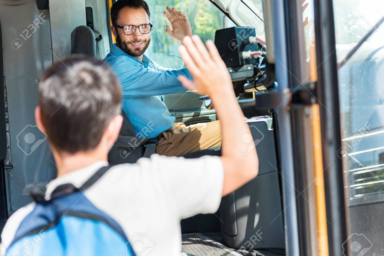運転中あいさつ、依然横行 バス覆面調査で半数確認 死亡事故も、専門家警告 スクランブル 静岡新聞DIGITAL 静岡県のニュース