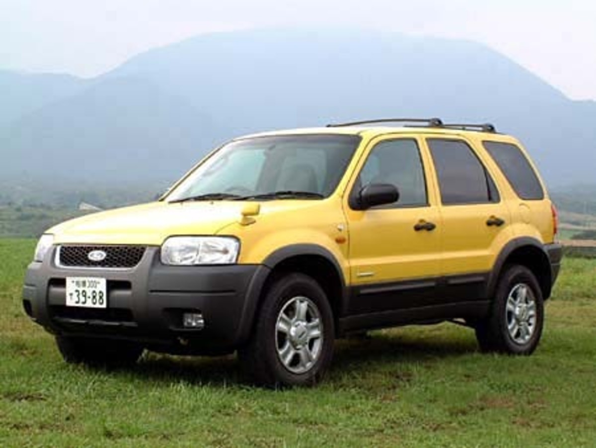 新型フォード エスケープ PHEV：米国向けプラグインハイブリッド クーガ