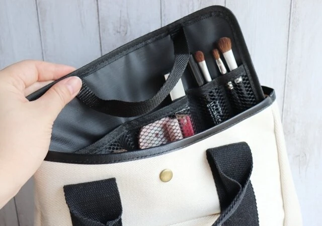 100均＆無印良品で「バッグの中身」整理が簡単に。忘れ物防止、気分も上がりメリット満載ESSEonline エッセ オンライン