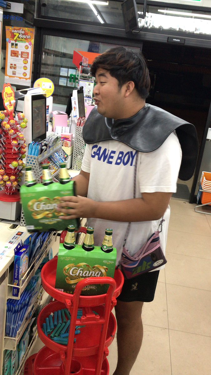 タイでレジ袋が廃止され、バケツ、手押し車、洗濯バサミなど「クリエイティビティーを発揮」して持ち帰り策を講じるタイの皆さん - Togetter