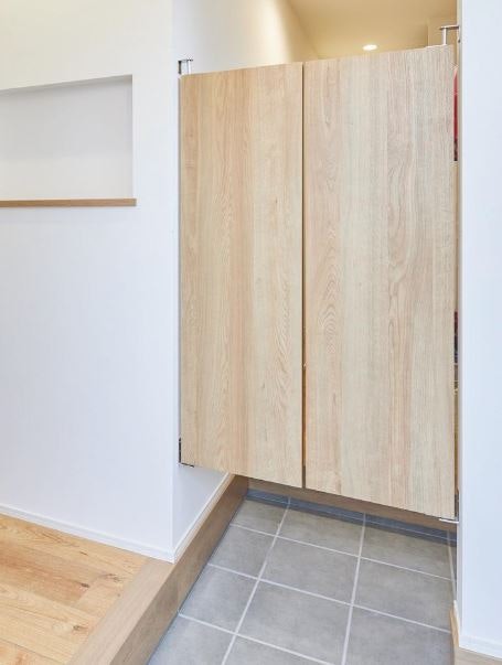 レトロなスイング ドア サロンフェンスドア ステンレス鋼の蝶番を使って、 オートクローズ木製カウボーイドア ハーフウエストドアを簡単Amazon.co.jp: スイングドア 木製の大きなスイング ドアの大広間, キッチン バスルーム 廊下 カフェ 大広間 ドア スイング、 ヒンジ