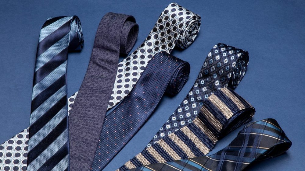 転職の面接にはどんなネクタイを選んだらいい？結び方は？リクルートエージェント