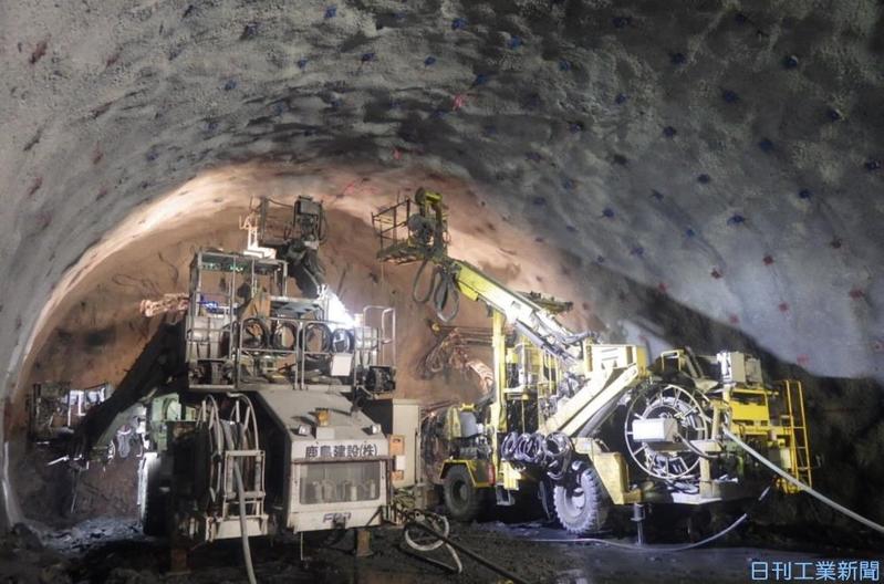 中国独自の海底トンネルシールドマシンがラインオフ--人民網日本語版--人民日報