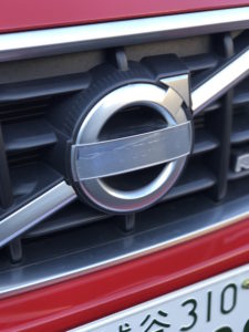 フロントエンブレム交換 ボルボ XC60・初代 by つうパパ - みんカラ