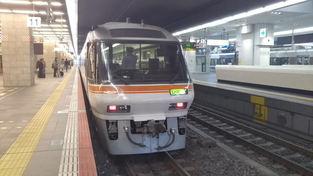 ドア横“死守”の迷惑行為よりイラっとするのは、10～30代男女が「満員電車で“ちょっとムカつく”こと」 トップ3 ニュースピンズバNEWS