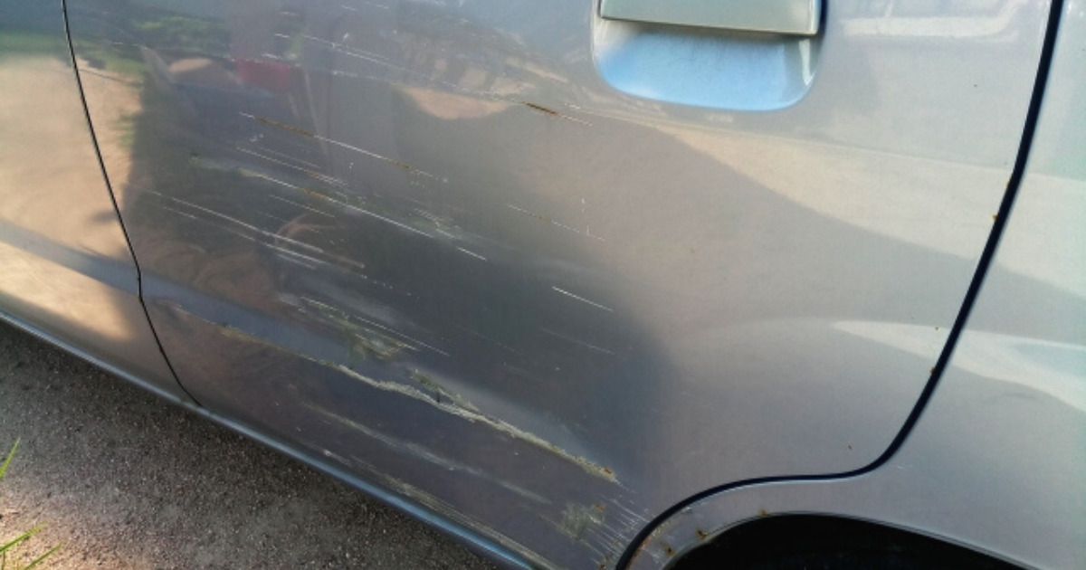 板金の意味とは。車の板金修理方法チューリッヒ