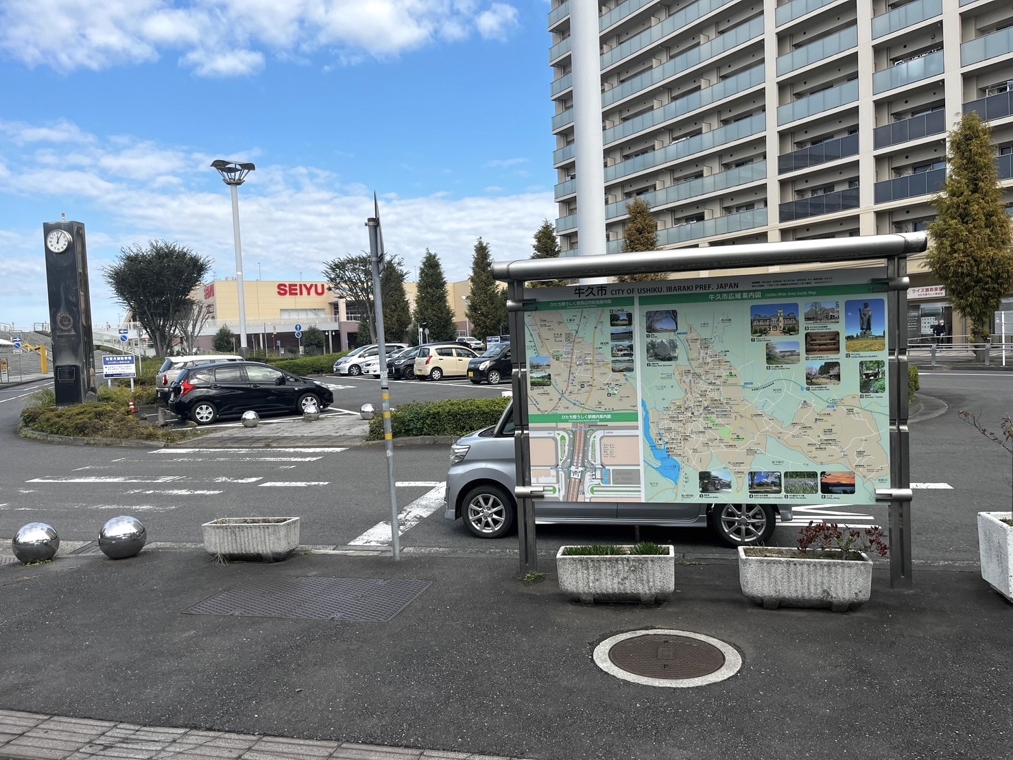 牛久駅かっぱ口第2駐車場牛久市営駐車場 駐輪場情報エスカード牛久JR常磐線牛久駅西口前にある、ショッピング&テナントビル