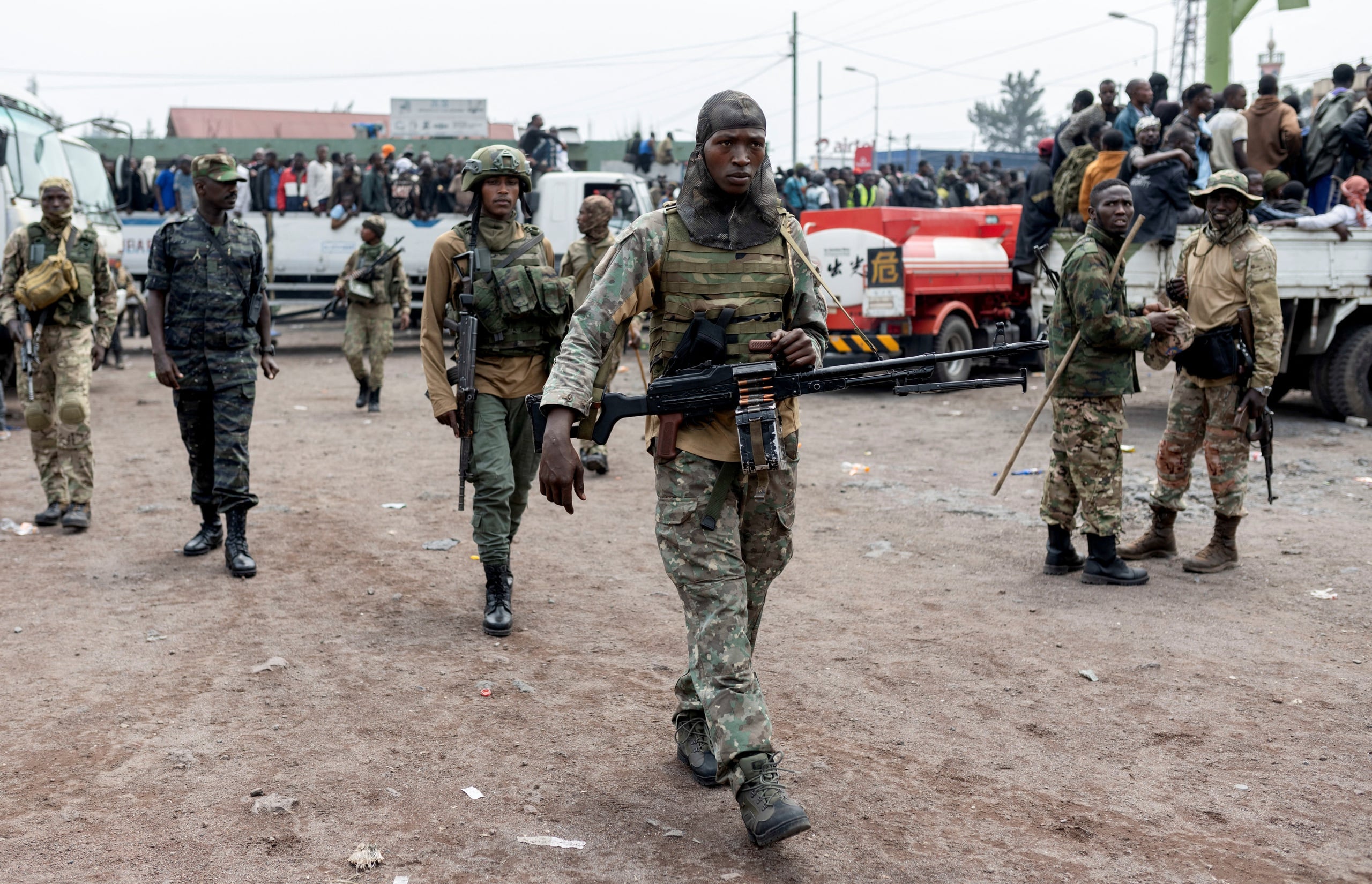 コンゴ民主共和国：紛争地帯で危険にさらされる生徒と学校Human Rights Watch