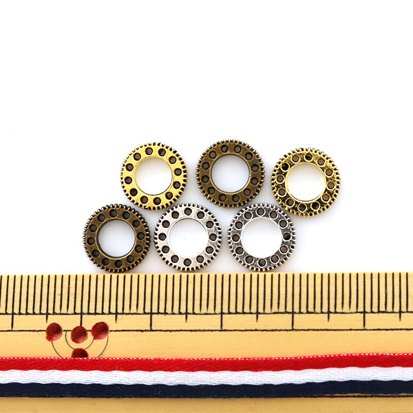 Amazon.co.jp:サムコス歯車 チャーム 歯車パーツ 4色セット スチームパンク 大容量 多種類 混合 福袋 パーツ 飾り部品手芸材料 クラフト DIY ハンドメイド ギア部品 200g 約150個 : ホビ
