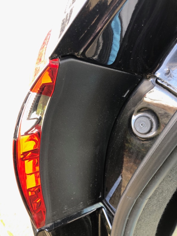 テールライトが “張り紙” 次期ポルシェ・カイエン 変装は大胆に2018年型AUTOCAR JAPAN