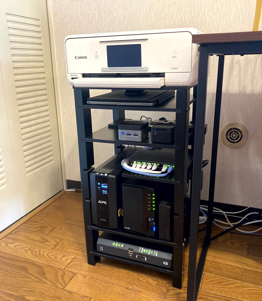自作サーバーラックの構築 : r homelab