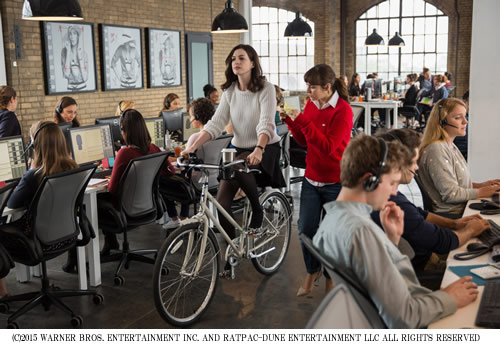 マイインターン ロバートデニーロアンハサウェイレネルッソナンシーマイヤーズ監督 製作 脚本 中古DVDYahoo!フリマ 旧PayPayフリマ