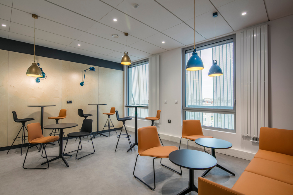 オフィスに作りたいリフレッシュスペース！メリット&導入事例オフィス家具の選び方 アスクル みんなの仕事場