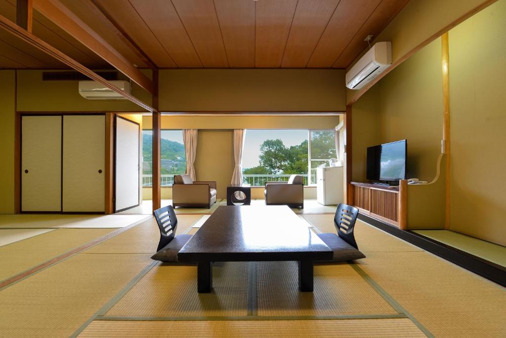 大江戸温泉物語の熱海伊豆山、ホテル水葉亭に泊まりました。 - ムリせず頑張りすぎない生活