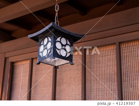 新しい軒灯 - 高野山 別格本山 西南院 さいなんいん