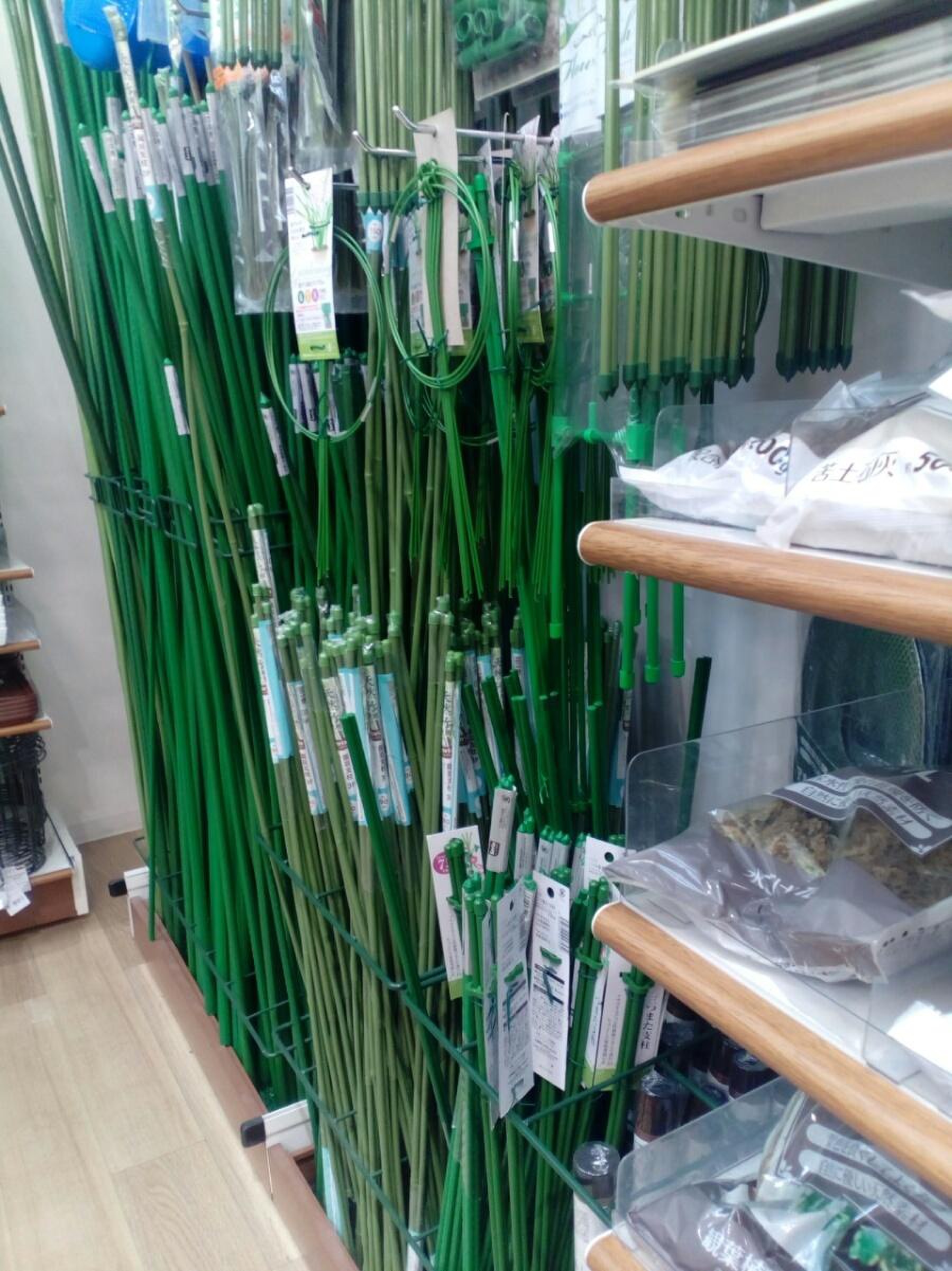 セリア 石巻恵み野店 - 石巻市恵み野 100円ショップYahoo!マップ