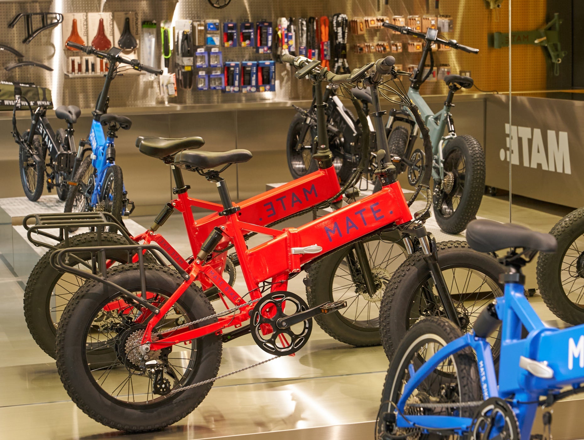 バイクライクな走りを実現！」次世代の電動アシスト自転車『eXs e-Bike MotoLike』EXPO2025 大阪・関西万博に協力するカスタムジャパンからリリース。株式会社カスタムジャパンのプレスリリース