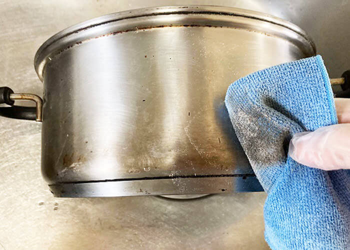 鍋の底が虹色に・これって大丈夫？変色の原因と害の有無・落とし方のコツを紹介株式会社フジノス公式オンラインショップ