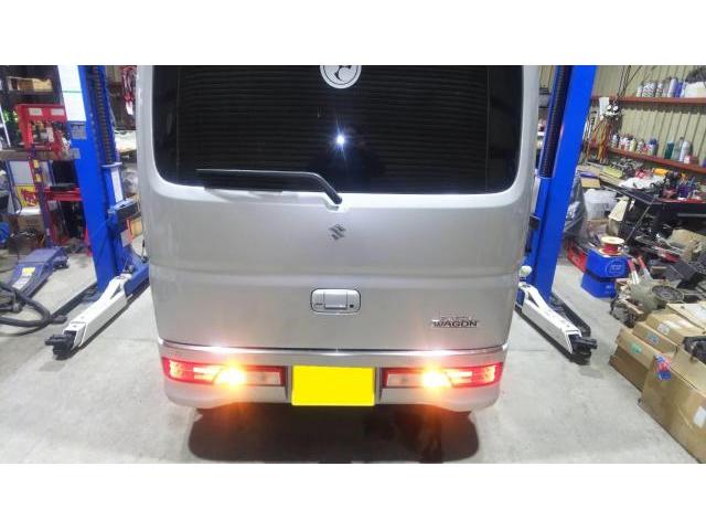 ｂＢ テールランプ交換グーネットピット