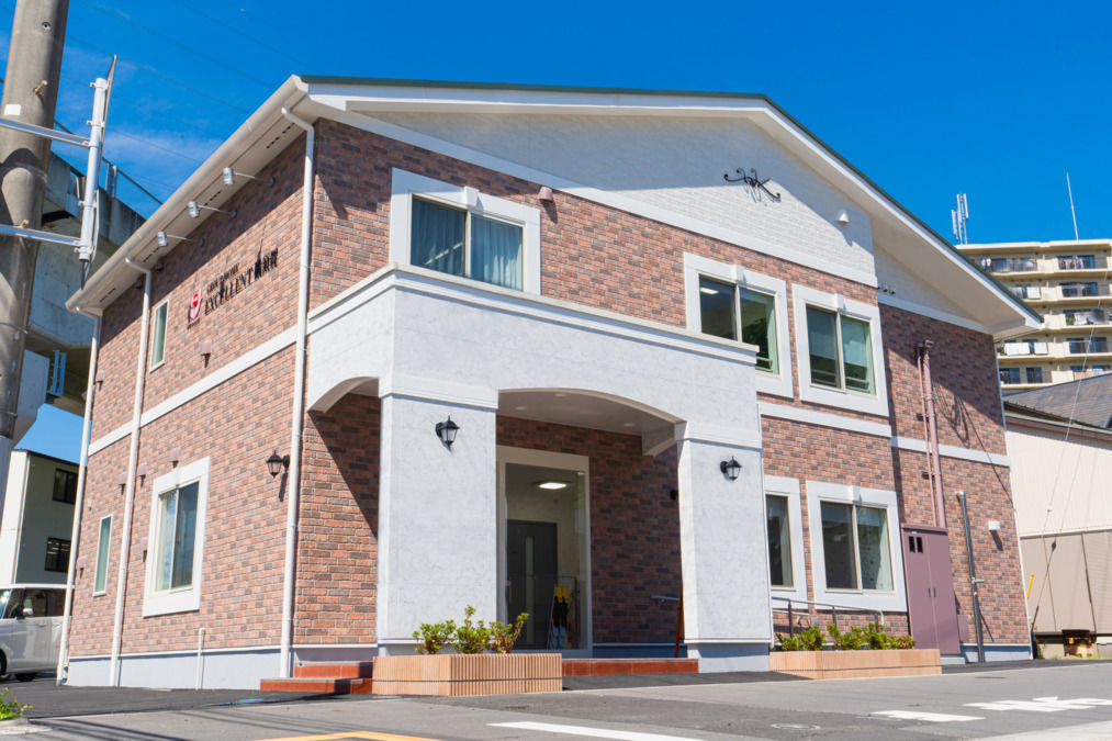 ALBUM IKEBUKURO アルバム イケブクロ美容師スタイリスト求人・ 正社員 中途 ・池袋エリア美容師・美容室求人 ・転職情報のtocoroni トコロニ