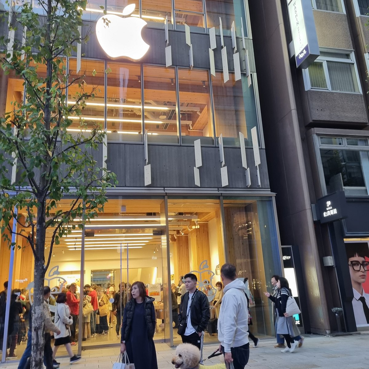 Apple 銀座」が8月30日から一時移転 銀座3丁目から銀座8丁目に：最寄り駅は新橋 - ITmedia Mobile