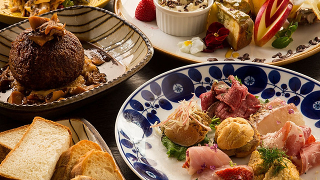 ロジウラリブレ博多中洲店 - . こんにちはロジウラリブレです😌 あっという間に週末ですね！ 今週も疲れたな〜と思いの方！選べるDELIBOXで好きなものを選んで 今日の晩ご飯やお酒のつまみにいかがでしょうか☺️？ あったらいいな！がここ リブレ にある🥡✨福岡 博多