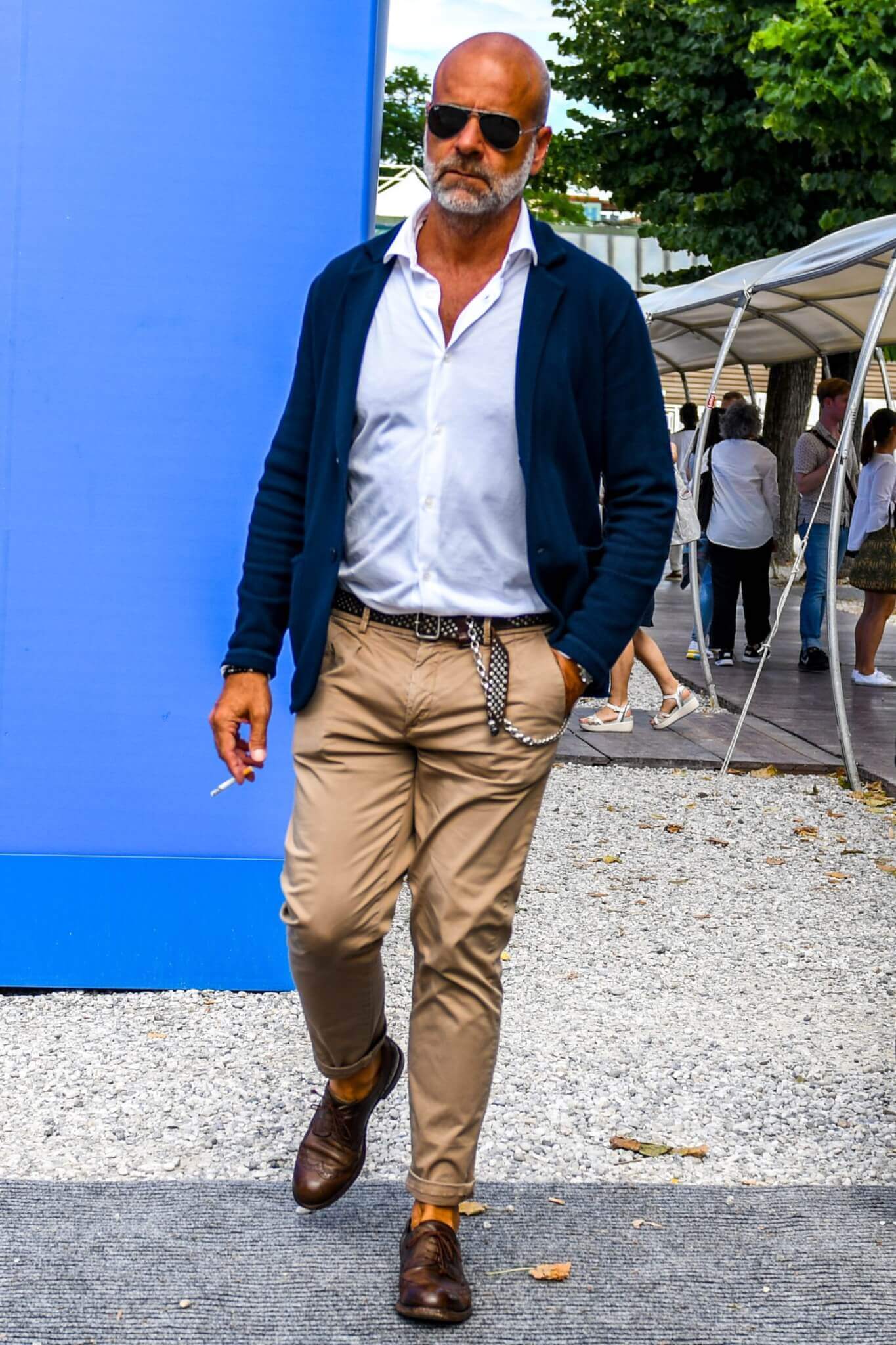 仕事で忙しい男性におすすめ！夏のビジネスカジュアルコーデ – my day