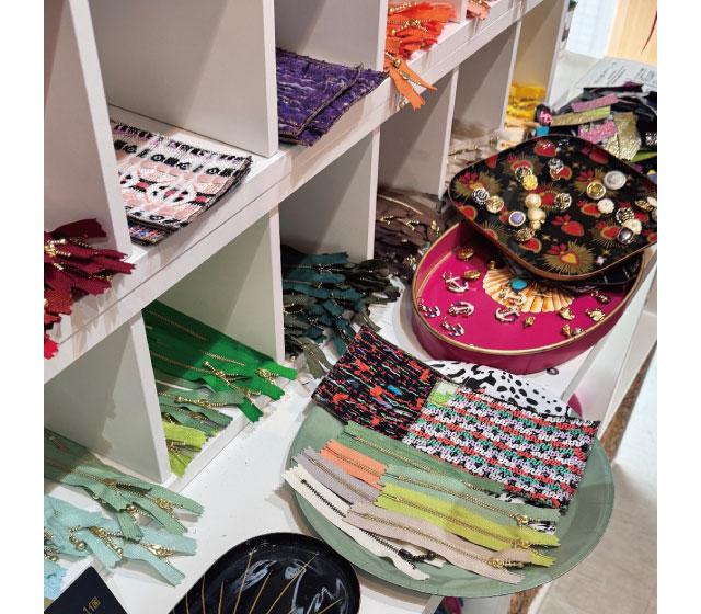 トラフ建築設計事務所による、愛知の、商業施設内のスキンケアブランドの店舗「Aesop 名古屋高島屋ゲートタワーモール」architecturephoto.net