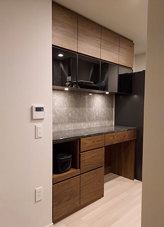 キッチン・台所リフォームで背面・壁面収納を増やす方法。リフォーム費用と実例も紹介！ -リフォームタイムズ SUUMO -リフォーム・リノベーションのプロが発信する情報