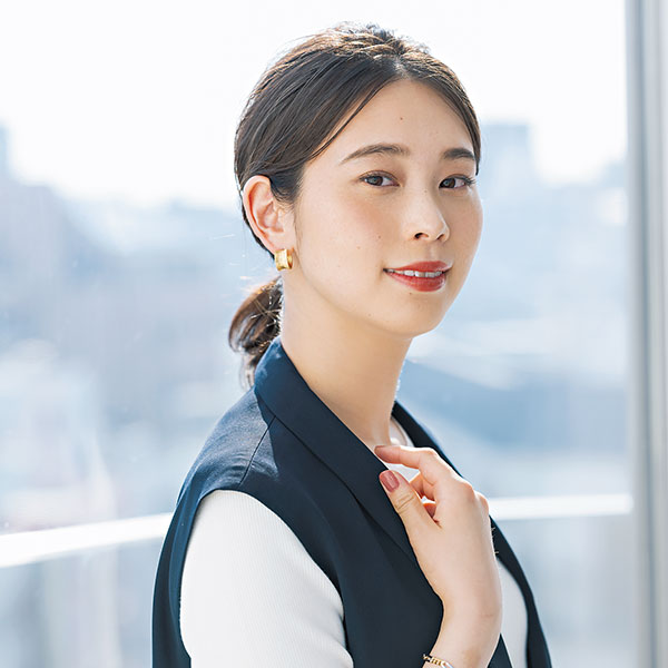 伸ばしかけ前髪アレンジ28選センター分け・かきあげ・斜め別の巻き方＆セット方法を徹底解説！LIPS