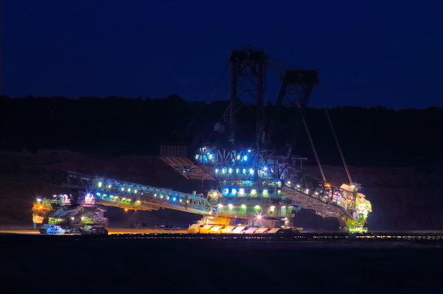 バケットホイールエクスカベーター ぬりえ