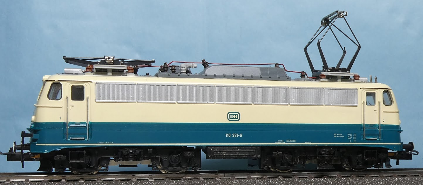 1918年、ドイツ潜水艦SM UB-110の司令室 : r submarines