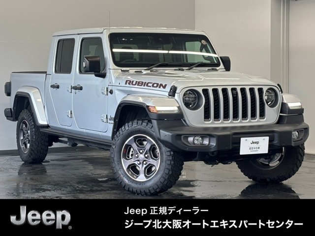 ジープ「グラディエーター」にどうやって「ルーフテント」を装着？ ピックアップをDIYカスタムして楽しむオーナーに聞いてみました～カスタム・アウトドア・福祉車両・モータースポーツなどのカーライフ情報が満載～ AUTO MESSE WEB オートメッセウェブ