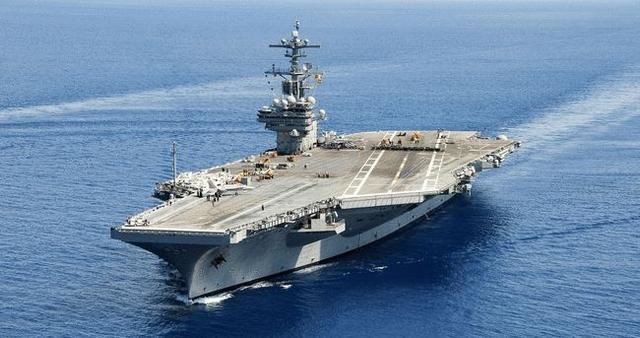 錨・アンカー・船・停泊の写真素材82325006- PIXTA