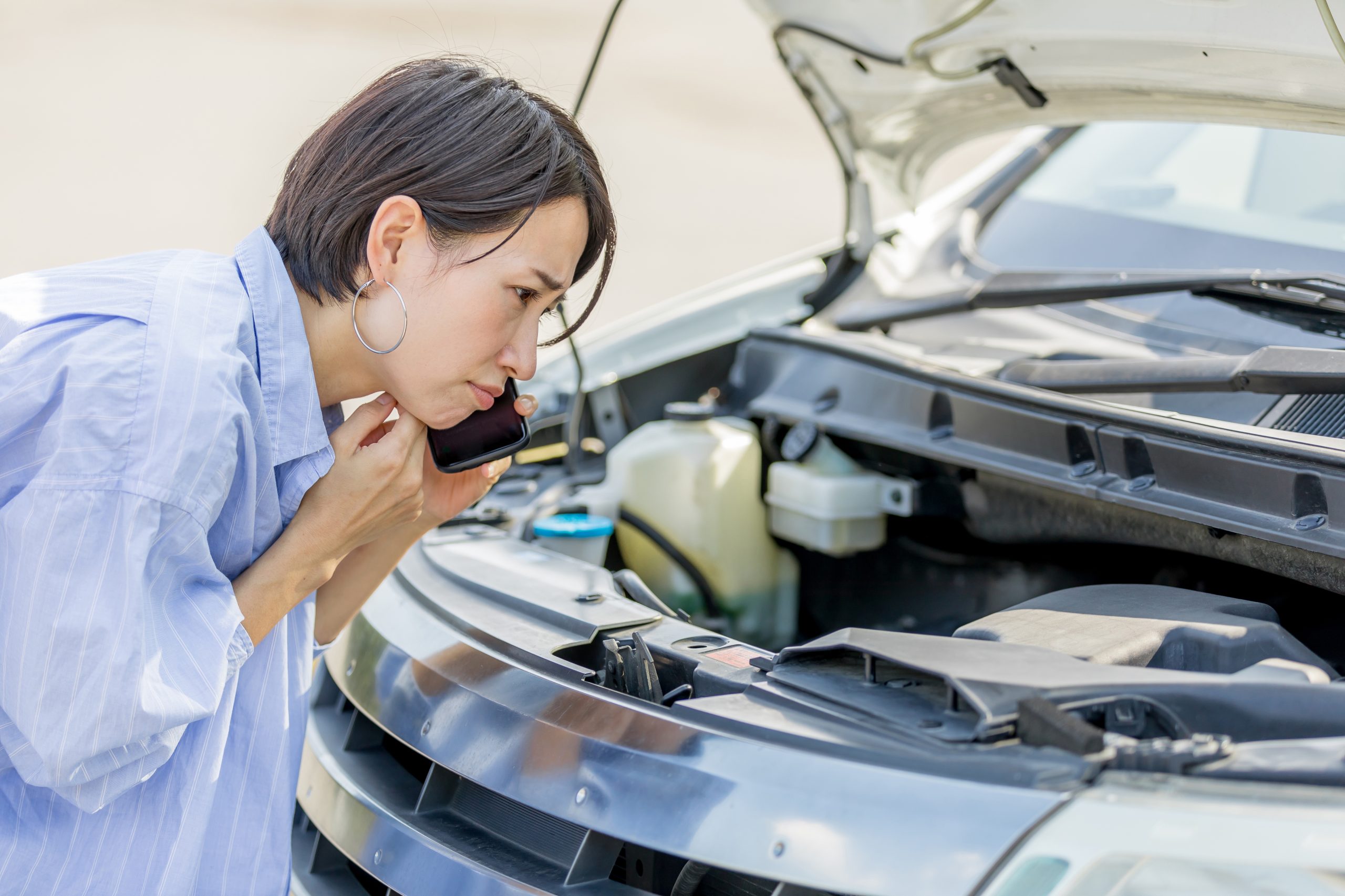 エンジンルーム洗浄のやり方 え？素人がやってもいいの？を 洗車のプロ が教えます。 実はこんな所も気をつけている!!- YouTube