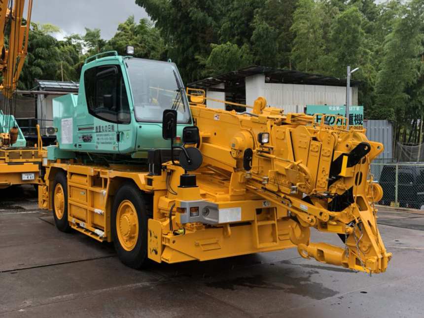 皆様おはようございます！☺️ この度、新車の25tラフタークレーンを納車いたしました👍🏻 クレーン台数も増えてまいりまして、ありがたいことに沢山のご依頼頂いております🙇🏻全国どこでも伺いますので、お気軽にご連絡下さいませ☺️ 沢山のご用命心よりお待ち