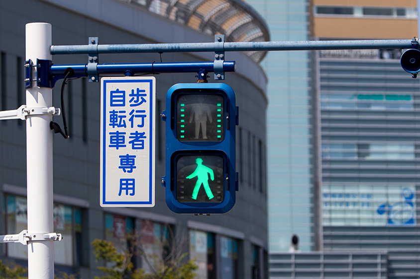 アメリカの歩行者信号。トヨタ自動車北米本社の近くのカフェに行ったよ。テキサス駐妻の自由研究