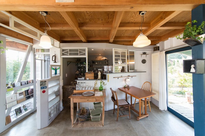 おうちカフェを開業してみたい人 お金をかけないキッチン改装＆収納術 是非起業して下さい！ - YouTube