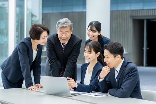 社長メッセージ企業情報ＤＣＭホールディングス