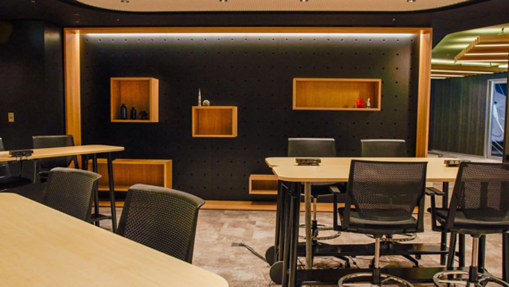 Stock-Illustration „オンラインミーティング用背景 テレビ会議背景用 ZOOM会議背景用 CG 部屋 ラウンジ 本棚 書斎video conferencing for using in video conference and as a zoom background.“Adobe Stock