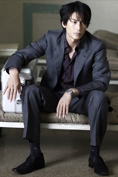 スーツで自撮り俺のダンディズム 段田一郎オフィシャルブログ「俺のダンディズム～日本一ダンディなサラリーマンを目指すブログ～」Powered byAmeba