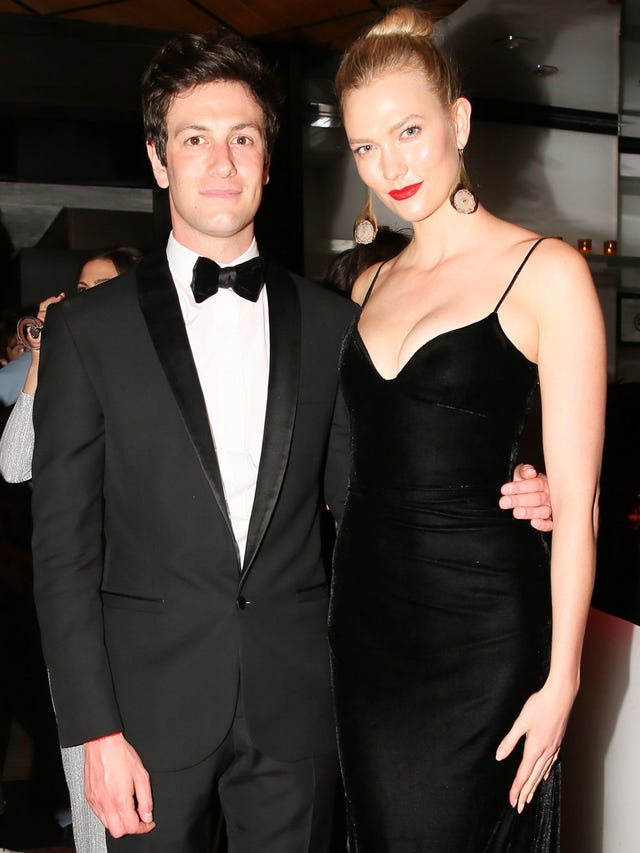 カーリー・クロスとデモに参加！ イヴァンカ・トランプの義理弟ジョシュア・クシュナーは反トランプ派