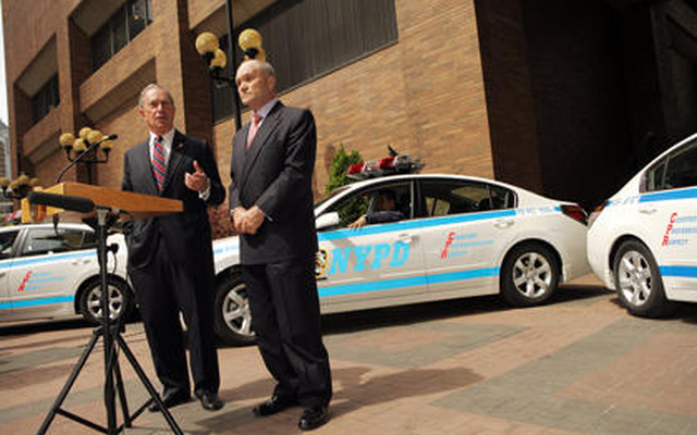 GTA5 ニューヨーク風パトカーが登場！LCPD警察でロスサントスをパトロールする！バイカーたちと大銃撃戦になりパニックボタン発動！│警察官になる！LSPDFR実況 ほぅ