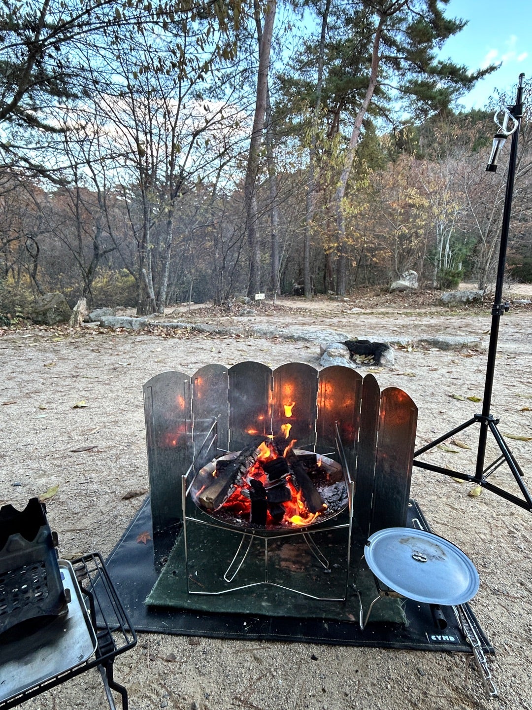 焚き火台 BBQコンロ 自作 鉄板 五徳 ロストル セット 焚火台 オリジナル