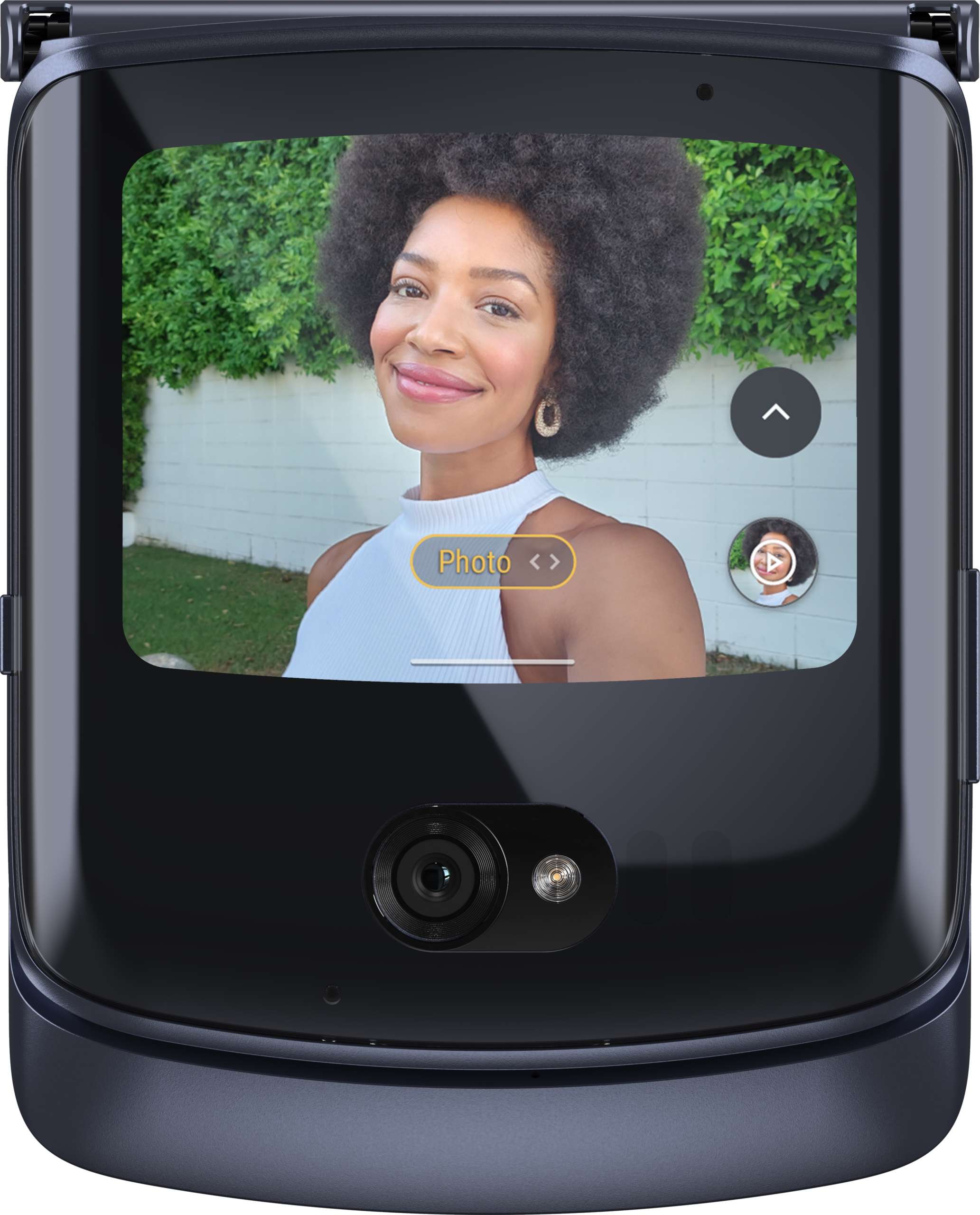 見た目はガラケー、中身はスマホ」折りたたみAndroidスマホが29,800円で発売開始 - 価格.com