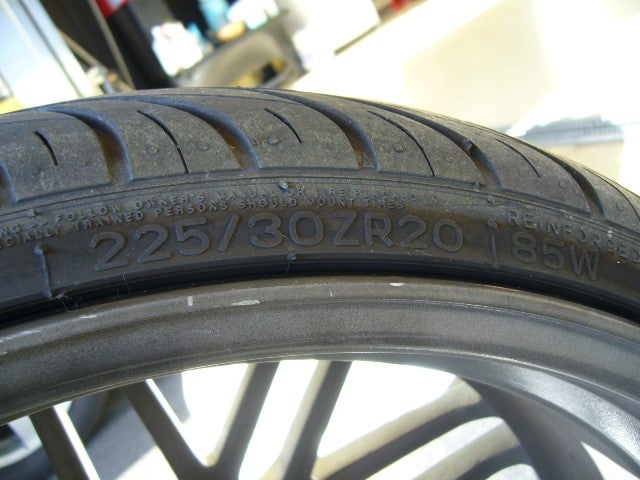 キャッツ＆アイ道路公団・通信用夜間でも確認しやすい反射板使用ネイル・釘RIPRO STORE株式会社リプロ,杭,境界杭,測量